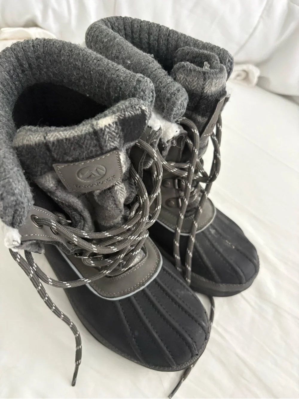 Tamarack brand Women's Grey Winter Duck Boots with Plaid Liner - Size 6